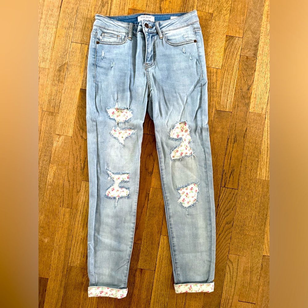 Judy Blue Floral Patch Jeans